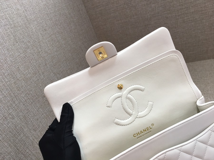 Medium Classic Flap Lambskin Bag AO1112 White/Gold